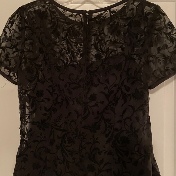 Black velvet lace blouse - Picture 2 of 4